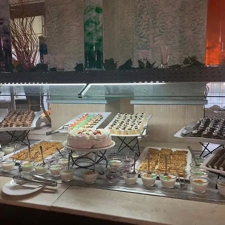Hi Imperial منتجع 4*