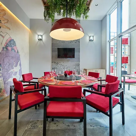 Hi Imperial 4* ساني بيتش