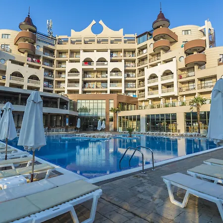 Hi Imperial リゾート